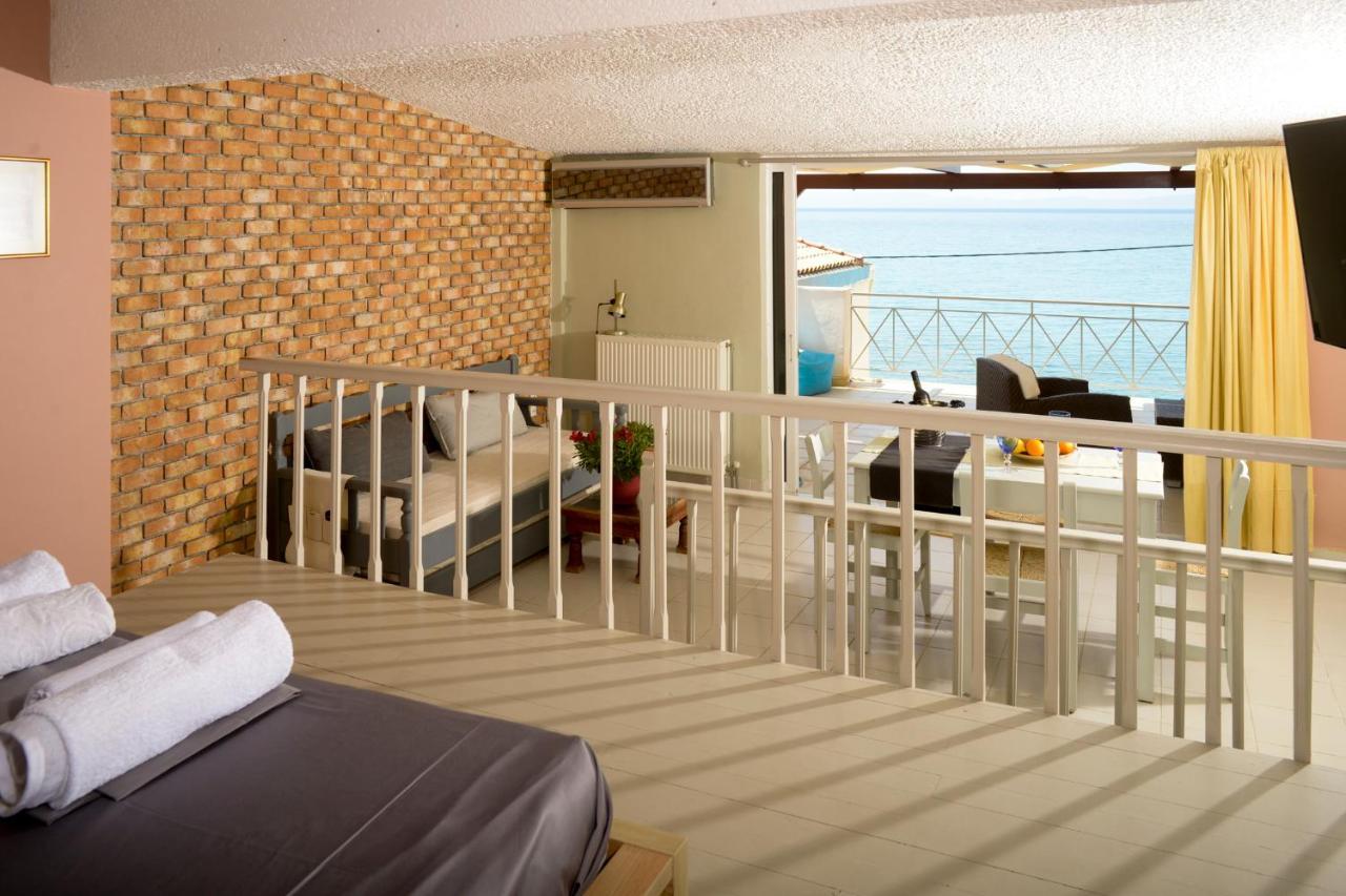 Agali 2 Superior Mezonet Front Of The Sea Appartement Akrogiali Buitenkant foto